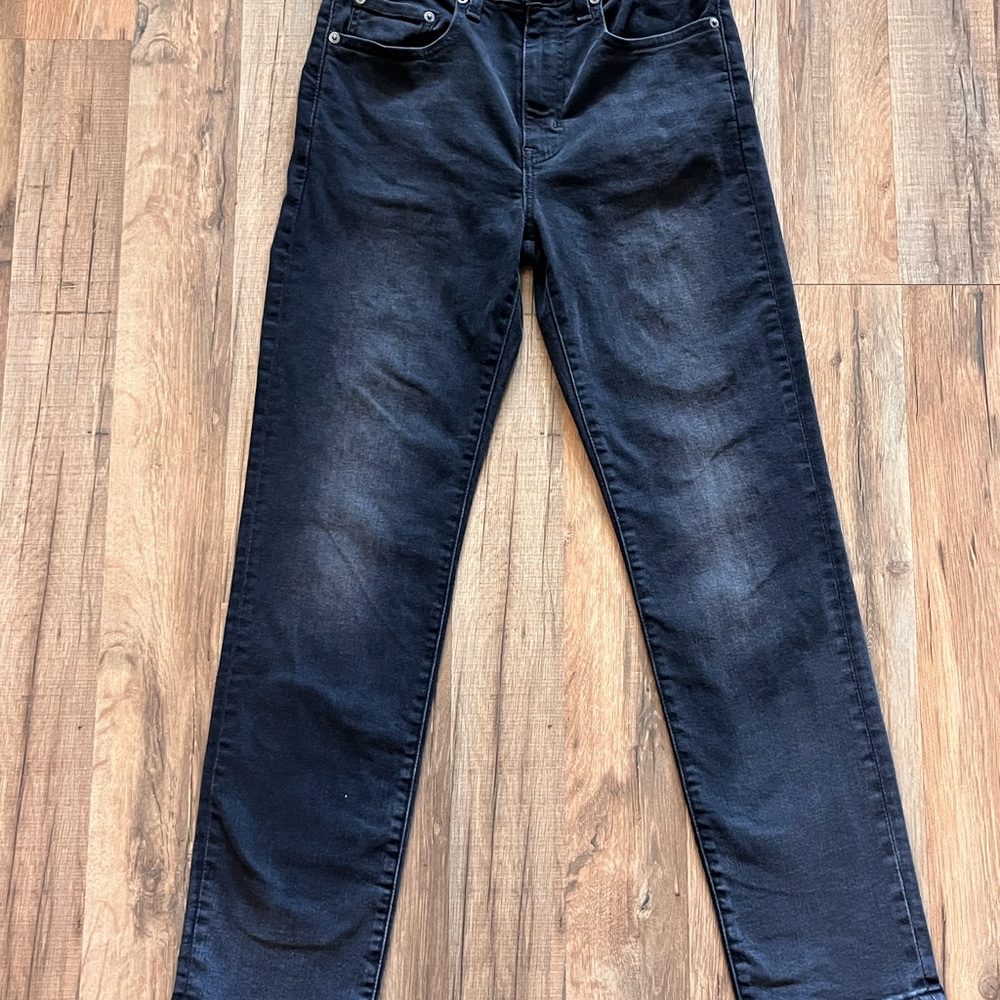 Levi's Women’s Black Straight Leg Jeans - Picture 2 of 6